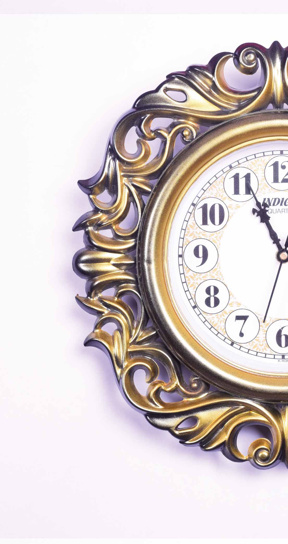 Gothic Bordered Round Wall Clock