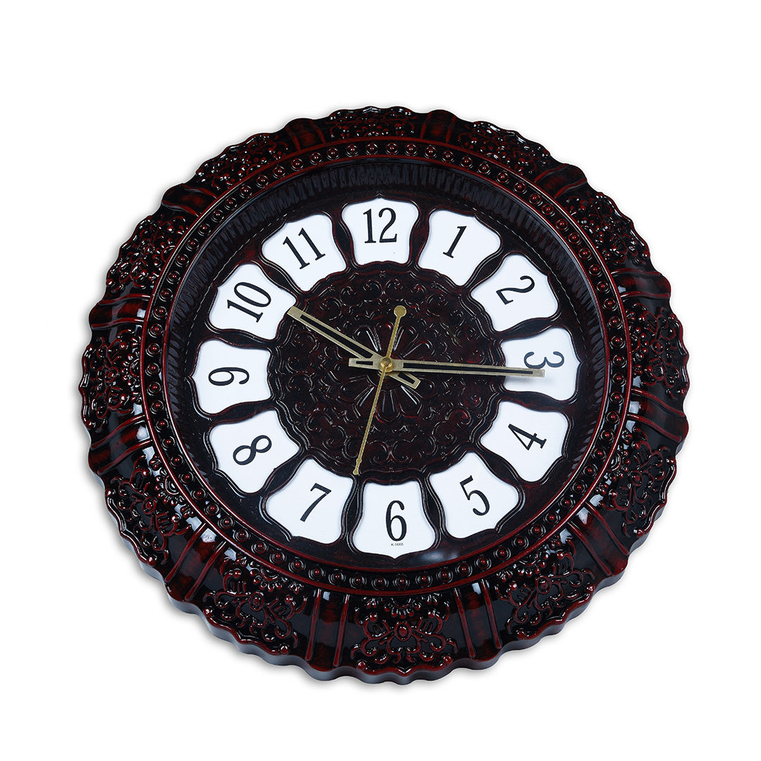 Antique Clock with Vintage style numbers