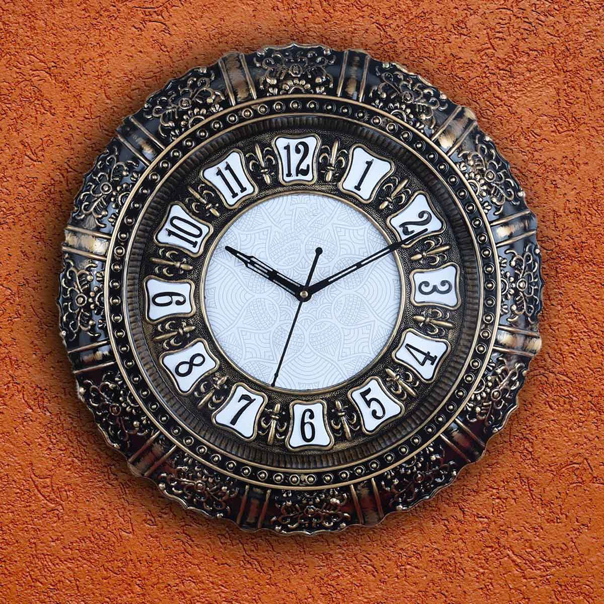 Antique Clock with 3d digits