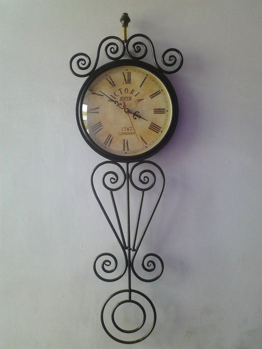 Metal wrought iron Vintage Clock
